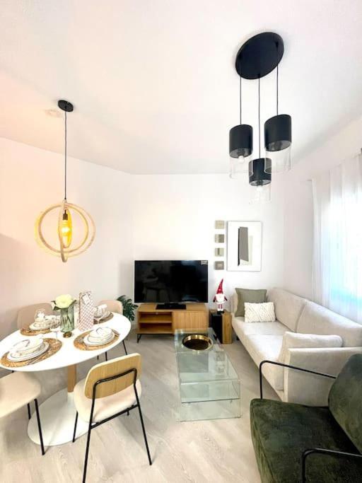 Historical Centre! Private Terrace & Gym-Near Public Parking Apartment Malaga Exterior photo