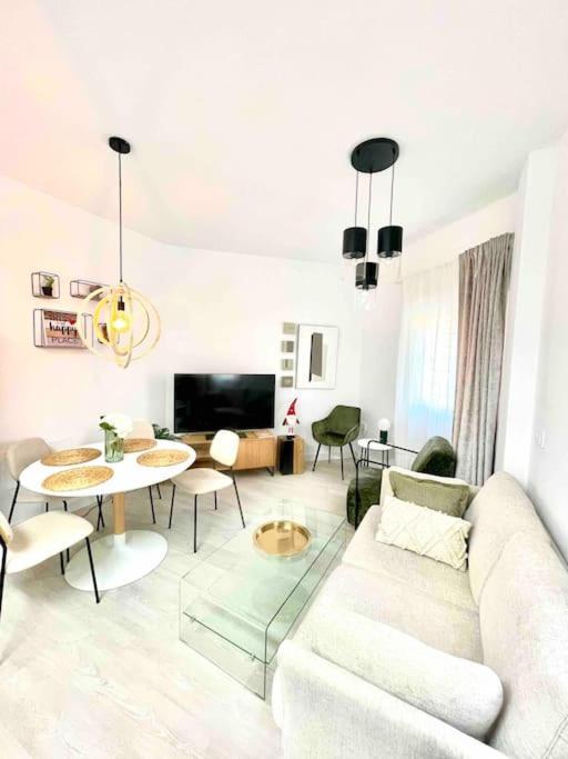 Historical Centre! Private Terrace & Gym-Near Public Parking Apartment Malaga Exterior photo